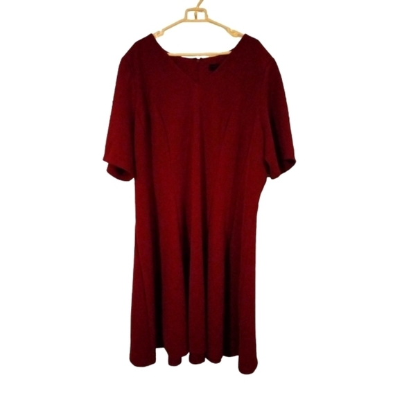 Lane Bryant Dress Deep Merlot Purple Textured Stretch Zip Back Pocketed 26/28 - Picture 1 of 8